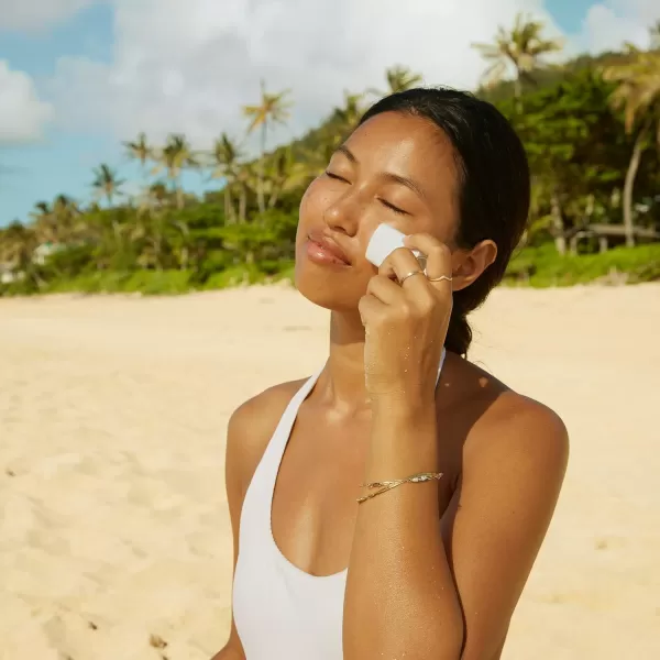 Sun Bum Mineral SPF 50 Sunscreen Face Stick  Vegan and Hawaii 104 Act Compliant Octinoxate ampamp Oxybenzone Free Broad Spectrum Natural Sunscreen with UVAUVB Protection  45 oz