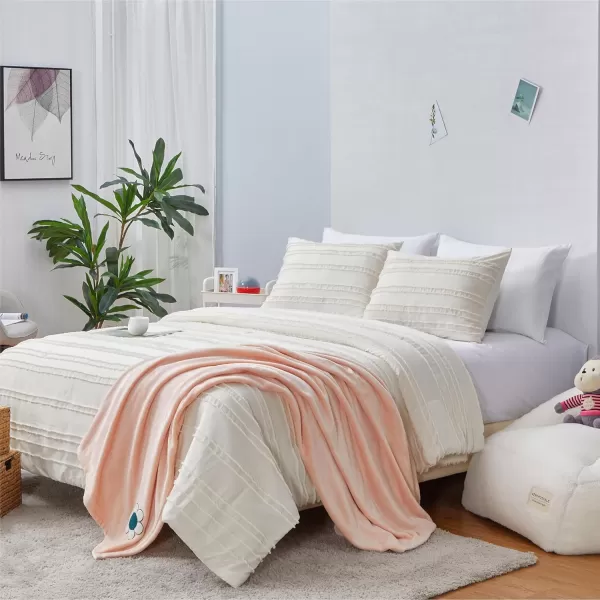 Aeropostale 3 Piece Eloise Eyelash Bedroom Comforter and Matching Sham SetFullQueenIvoryEloise Eyelash Ivory