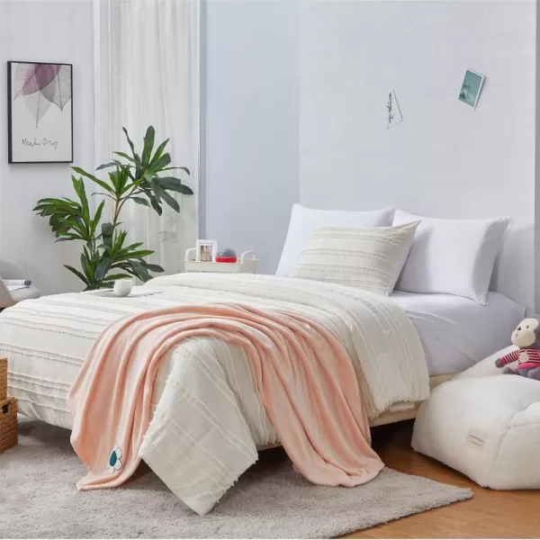 Aeropostale 3 Piece Eloise Eyelash Bedroom Comforter and Matching Sham SetFullQueenIvoryEloise Eyelash Ivory