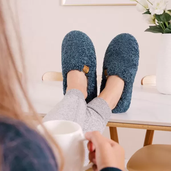 imageEverFoams Womens Soft Curly Full Slippers Memory Foam Lightweight House Shoes Cozy Loafer with Polar Fleece LiningBlue