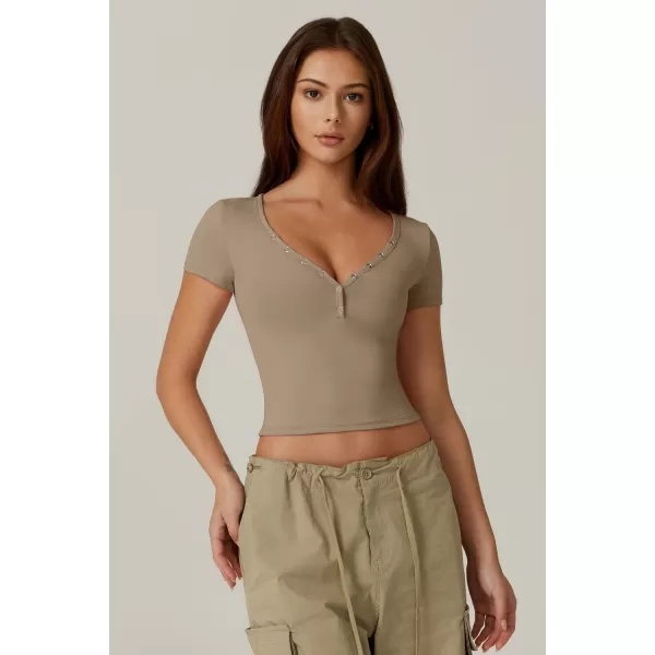 QINSEN Women's Sexy Short Sleeve Henley T Shirts Double Lined Button Up Slim Fit Crop Top Y2K Going Out Tops
