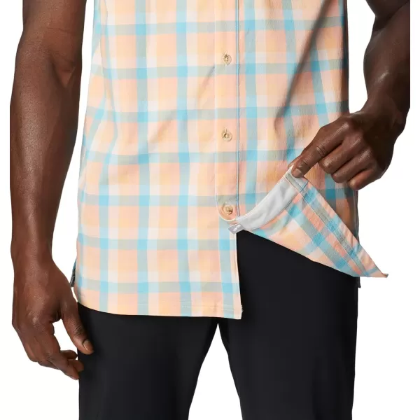 Columbia Mens Super Slack Tide Camp Shirt Short SleeveLight Coral Mid Gingham