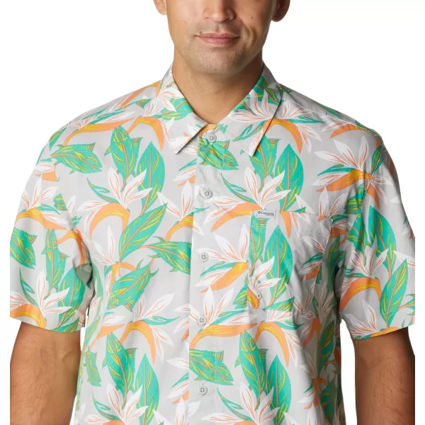 Columbia Mens Trollers Best Short Sleeve ShirtCool Grey Tuna Paradise Print