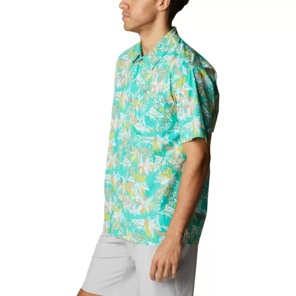 Columbia Mens Trollers Best Short Sleeve ShirtElectric Turquoise Festive Fishin Print