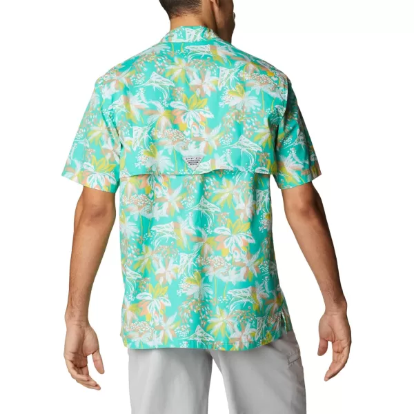 Columbia Mens Trollers Best Short Sleeve ShirtElectric Turquoise Festive Fishin Print