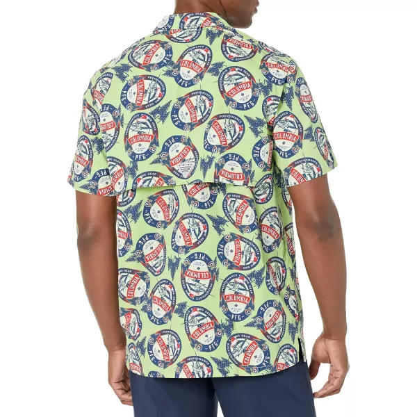 Columbia Mens Trollers Best Short Sleeve ShirtLime Glow Holiday Spirits Print