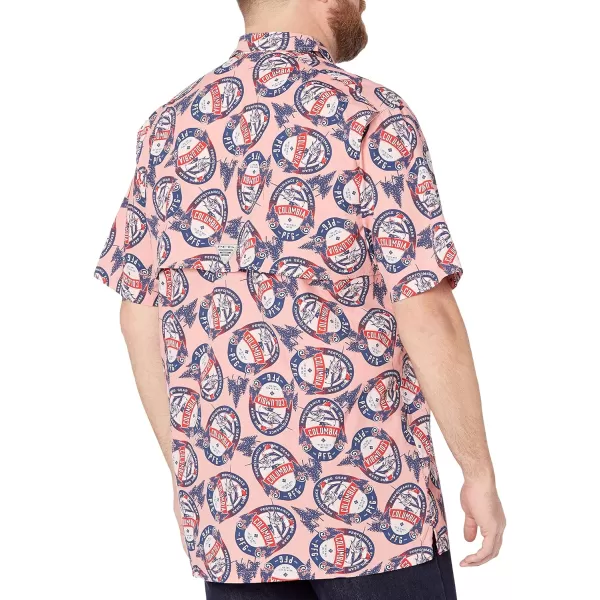 Columbia Mens Trollers Best Short Sleeve ShirtSorbet Holiday Spirits Print