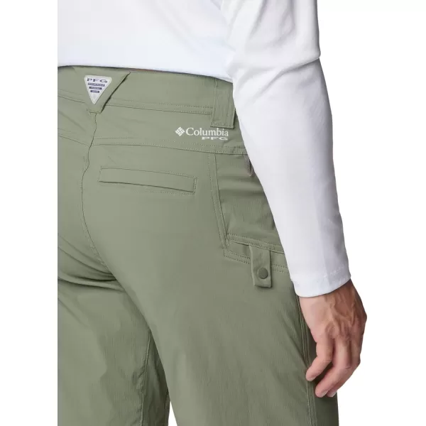 Columbia Mens Blood and Guts Stretch ShortCypress