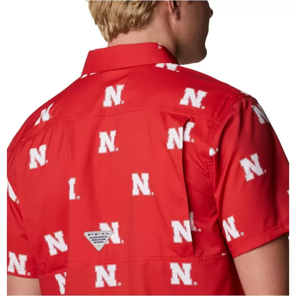 Columbia Mens Collegiate Super Slack Tide ShirtNebraska Cornhuskers Neb  Bright Red Logo Print