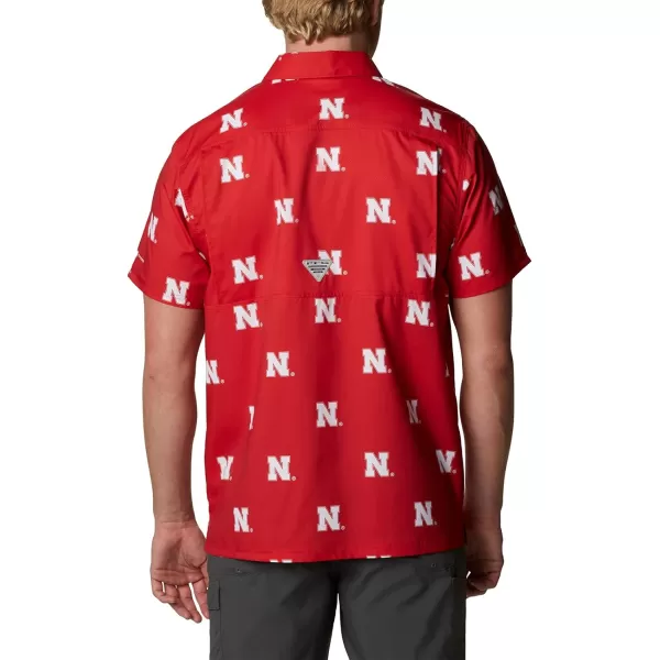 Columbia Mens Collegiate Super Slack Tide ShirtNebraska Cornhuskers Neb  Bright Red Logo Print