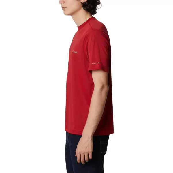 Columbia Mens Meeker Peak Short Sleeve CrewRed Velvet