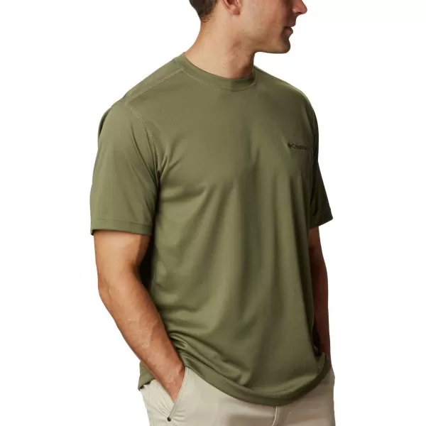 Columbia Mens Meeker Peak Short Sleeve CrewStone Green