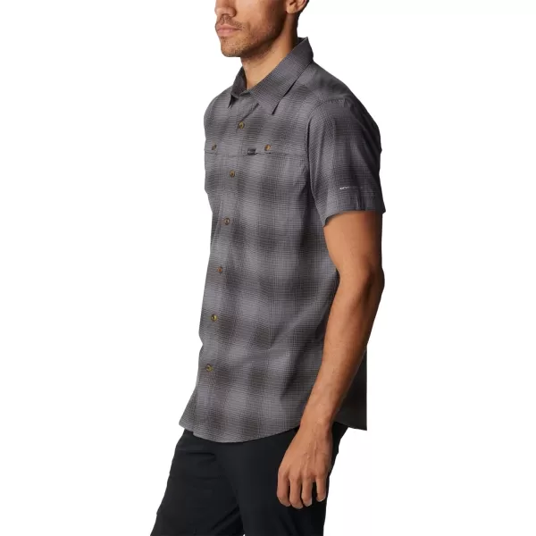 Columbia Mens Newton Ridge Plaid Short SleeveCity Grey Soft Ombre