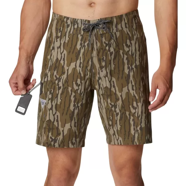 Columbia Mens PFG Offshore Ii Board ShortCool Grey Mossy Oak Bottomland