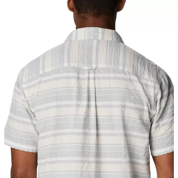 Columbia Mens Pine Canyon Short SleeveColumbia Grey Stripe