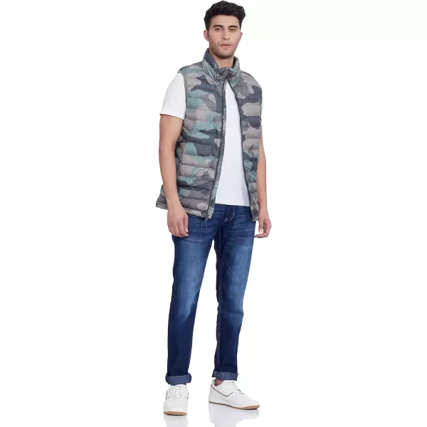 Columbia Mens Powder Lite VestCypress Mod Camo Print