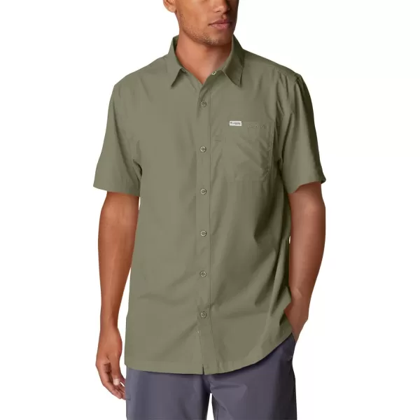 Columbia Mens Slack Tide Camp ShirtCypress