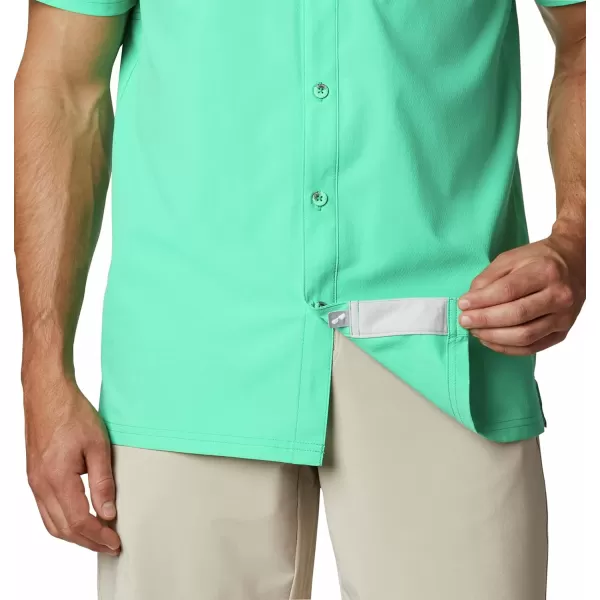 Columbia Mens Slack Tide Camp ShirtWinter Green