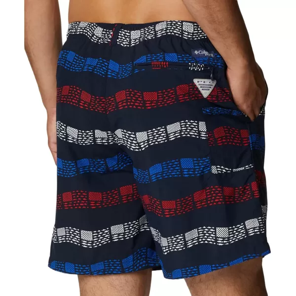 Columbia Mens Super Backcast Water ShortCollegiate Navy Fish Flag Waves Print