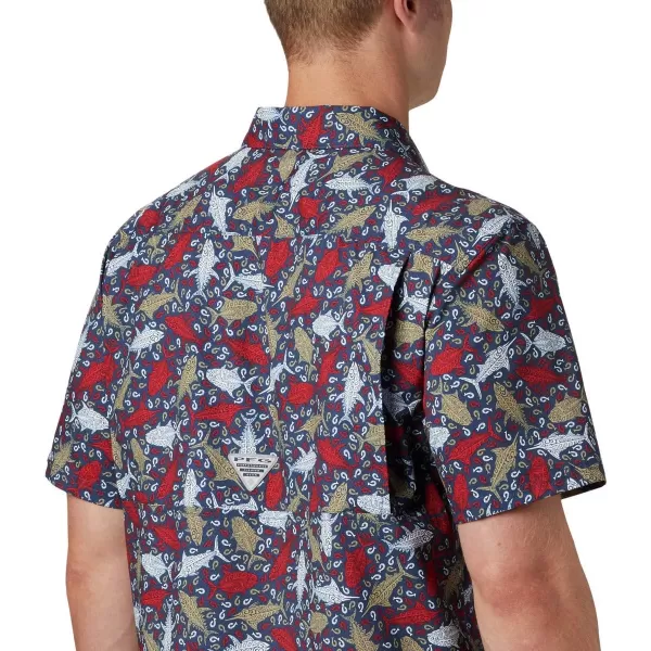 Columbia Mens Super Slack Tide ShirtCarbon Tribal Fish Print