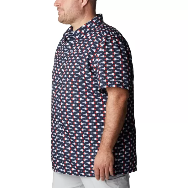 Columbia Mens Super Slack Tide ShirtCollegiate Navy Fish Bobber Print