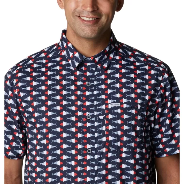 Columbia Mens Super Slack Tide ShirtCollegiate Navy Fish Bobber Print