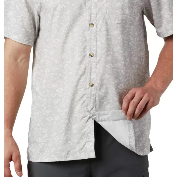 Columbia Mens Super Slack Tide ShirtCool Grey Gamefish Print