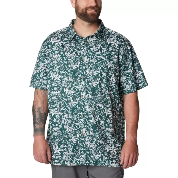 Columbia Mens Super Slack Tide ShirtDark Ivy Kona Kalikimaka Print