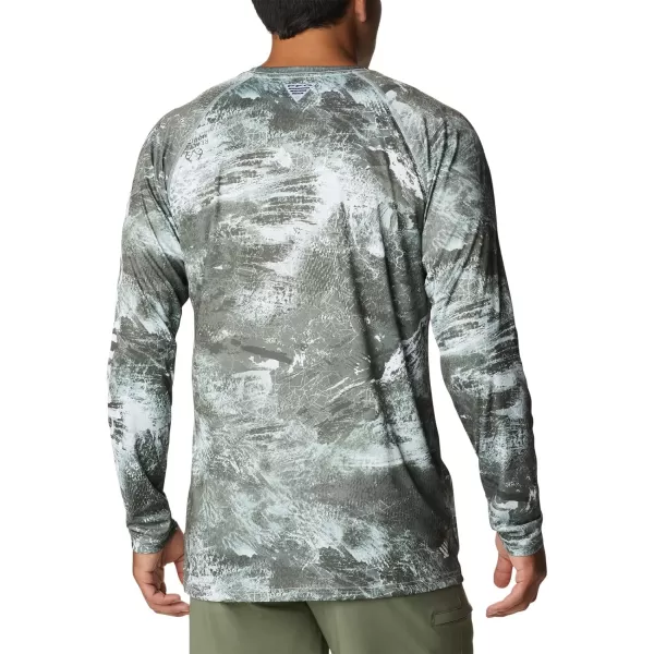 Columbia Mens Super Terminal Tackle Long Sleeve ShirtCool Green Realtree Horizon