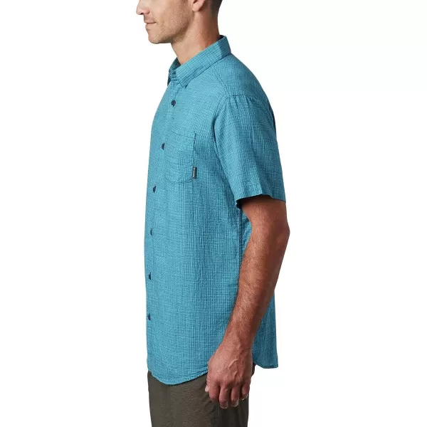 Columbia Mens Under Exposure Yarn Dye Short Sleeve ShirtClear Water Plaid