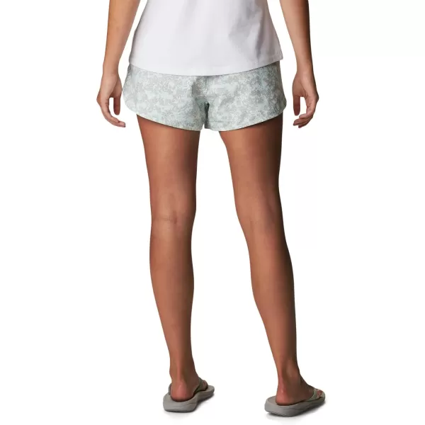 Columbia Womens Bogata Bay Stretch Printed ShortChalkDotty Disguise