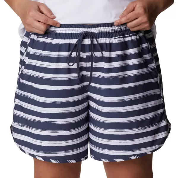 Columbia Womens Bogata Bay Stretch Printed ShortNocturnal Brush Stripe