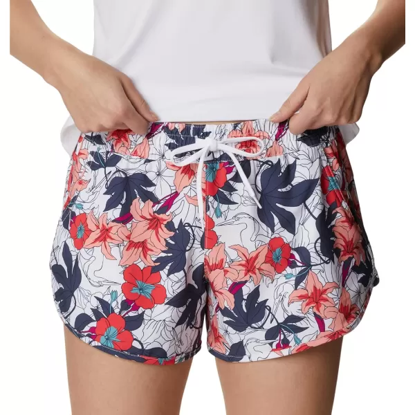 Columbia Womens Bogata Bay Stretch Printed ShortWhite Lakeshore Floral Multi