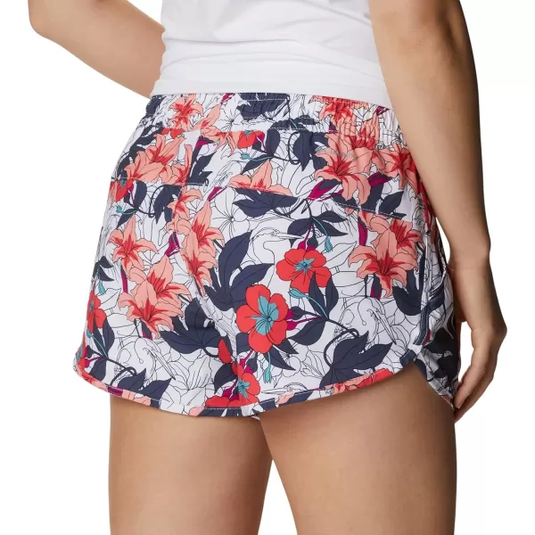 Columbia Womens Bogata Bay Stretch Printed ShortWhite Lakeshore Floral Multi