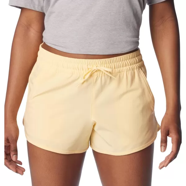 Columbia Womens Bogata Bay Stretch ShortSunkissed