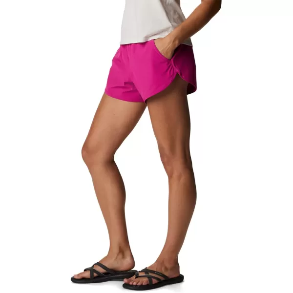 Columbia Womens Bogata Bay Stretch ShortWild Fuchsia