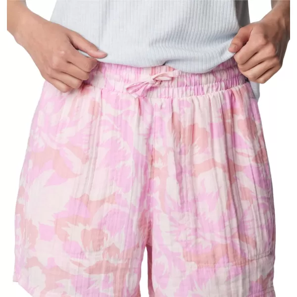 Columbia Womens Holly Hideaway Breezy ShortSalmon Rose Peonies