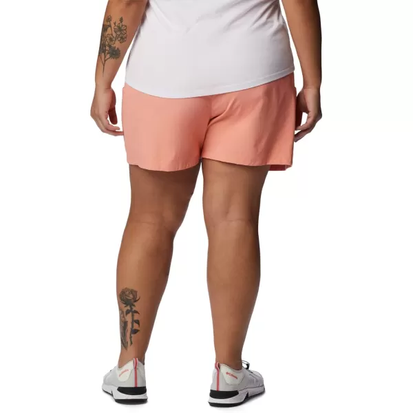 Columbia Womens Leslie Falls ShortSummer Peach