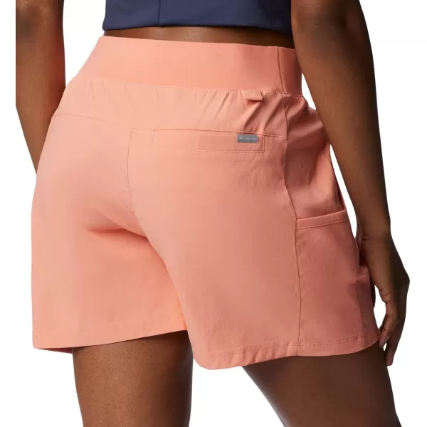 Columbia Womens Leslie Falls ShortSummer Peach