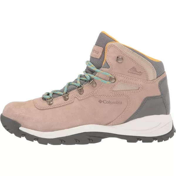 Columbia Womens Newton Ridge Plus Waterproof Amped Hiking BootOxford Tan  Dusty Green