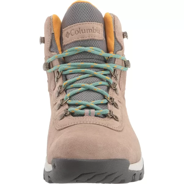 Columbia Womens Newton Ridge Plus Waterproof Amped Hiking BootOxford Tan  Dusty Green