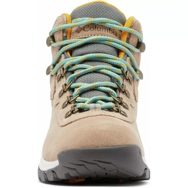 Columbia Womens Newton Ridge Plus Waterproof Amped Hiking BootOxford Tan  Dusty Green