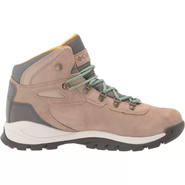 Columbia Womens Newton Ridge Plus Waterproof Amped Hiking BootOxford Tan  Dusty Green