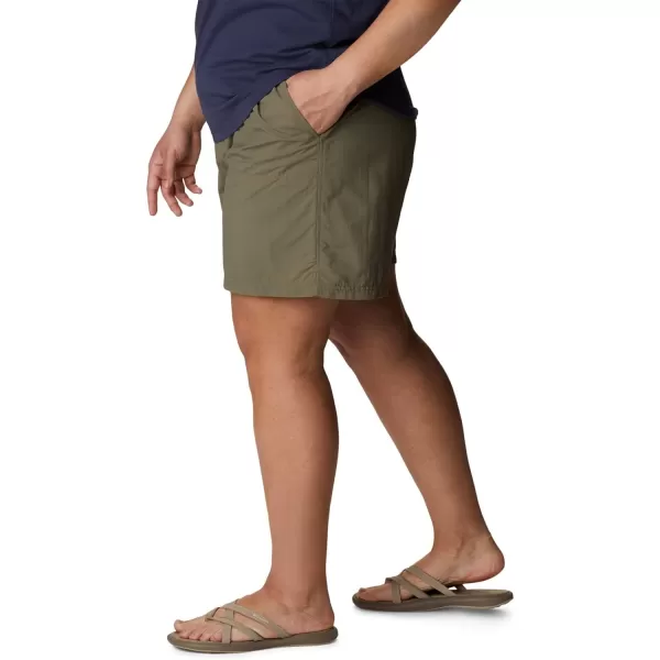 Columbia Womens Sandy River ShortStone Green