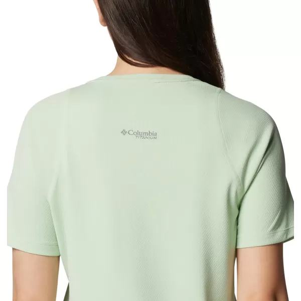 Columbia Womens Summit Valley Short Sleeve CrewSage Leaf