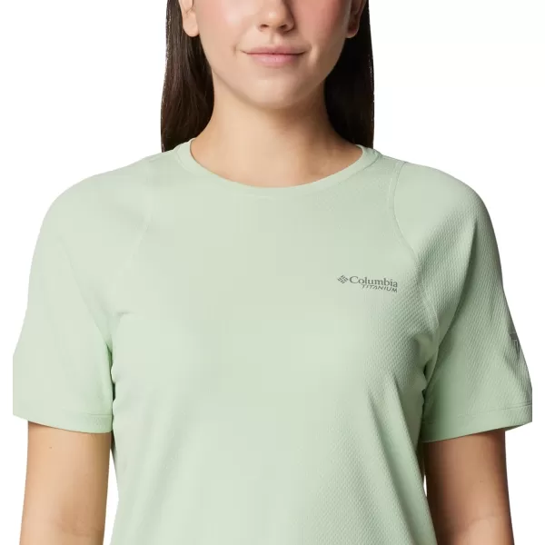 Columbia Womens Summit Valley Short Sleeve CrewSage Leaf