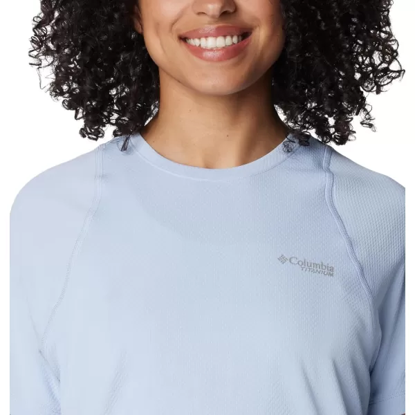 Columbia Womens Summit Valley Short Sleeve CrewWhisper