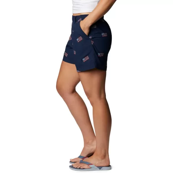 Columbia Womens Super Backcast Water ShortCollegiate Navy Fish Flag Print
