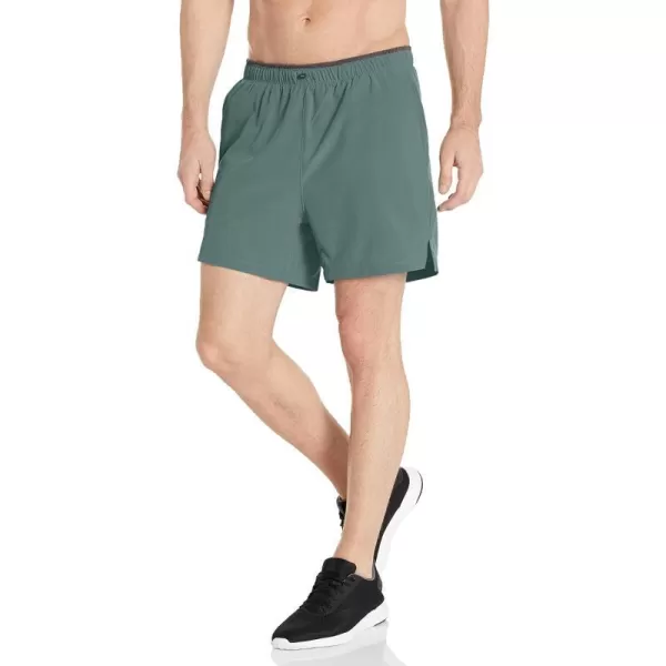 Columbia Mens Alpine Chill Zero ShortMetal