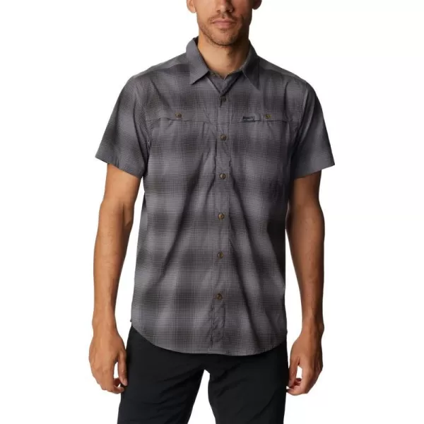 Columbia Mens Newton Ridge Plaid Short SleeveCity Grey Soft Ombre